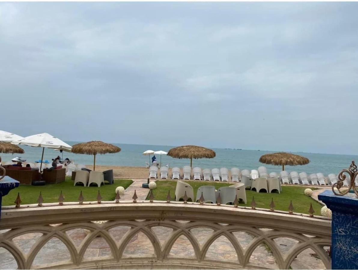 Apartment Renovated Beachfront Chalet: Ultra-luxe Sea View In Al Mamourah Alexandria